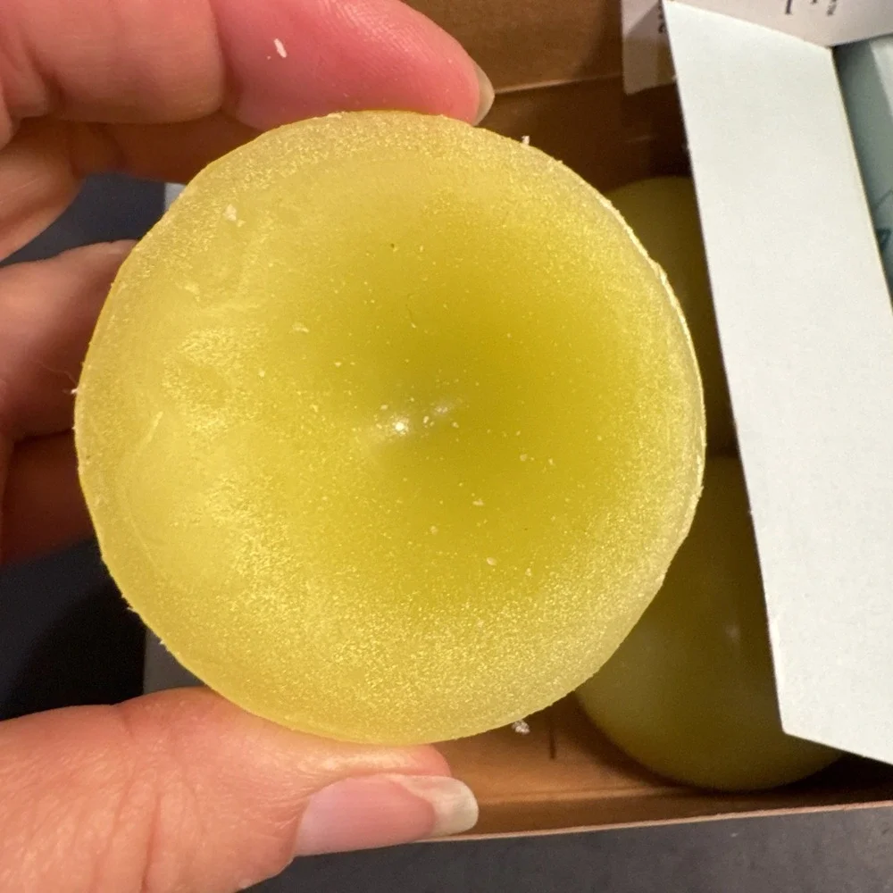 2‎ PartyLite  Full Box (4) X 2 Fresh Green Apple Aroma Melts Z24520 NEW 2 1/4